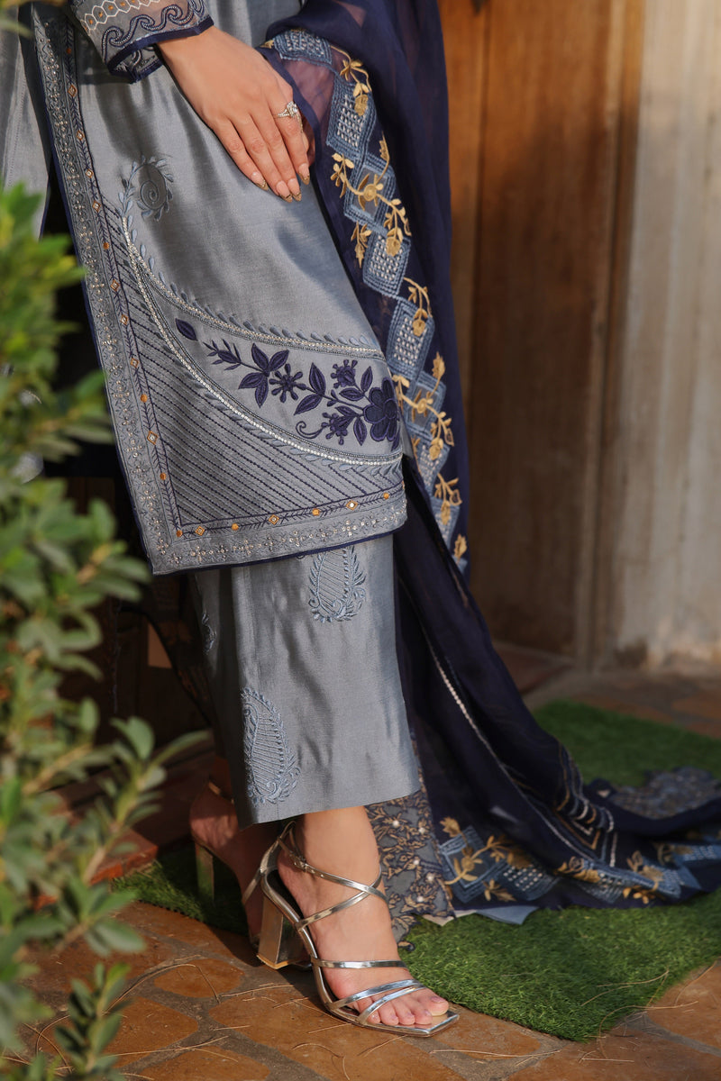 Mona Imran | Ezel Eid 25 | Tajdaar by Libayah - Designer Dress - Type: Ladies Clothes - Available at Libayah - 100% Original