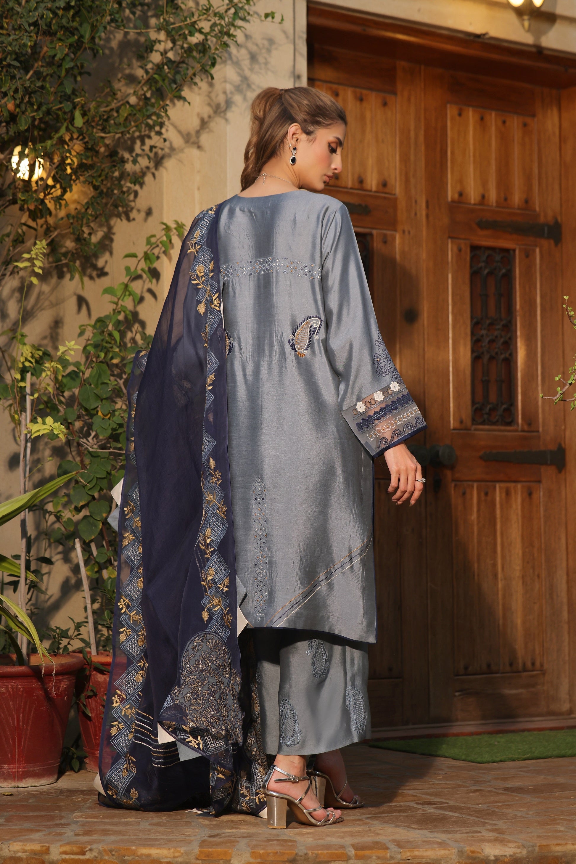 Mona Imran | Ezel Eid 25 | Tajdaar by Libayah - Designer Dress - Type: Ladies Clothes - Available at Libayah - 100% Original