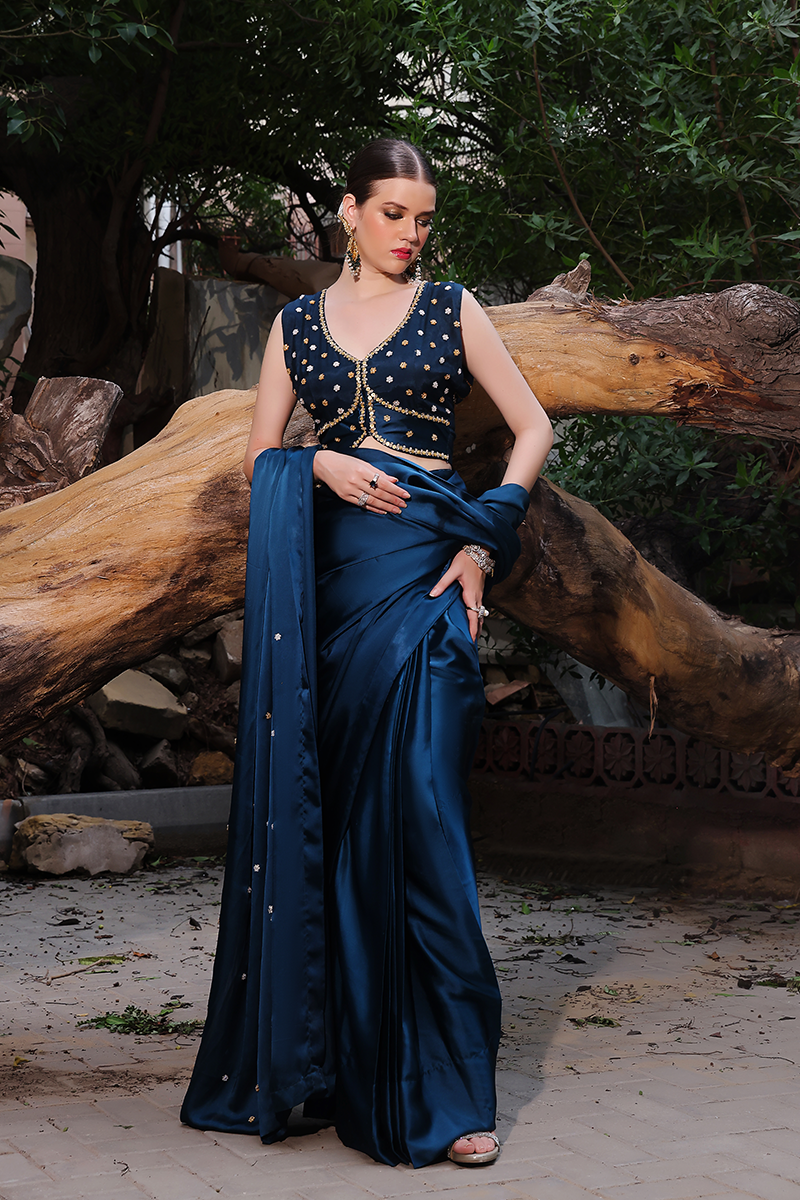 Mona Imran | Dilzaib Formals | Kashmala by Mona Imran - Designer Dress - Type: Ladies Clothes - Available at Libayah - 100% Original