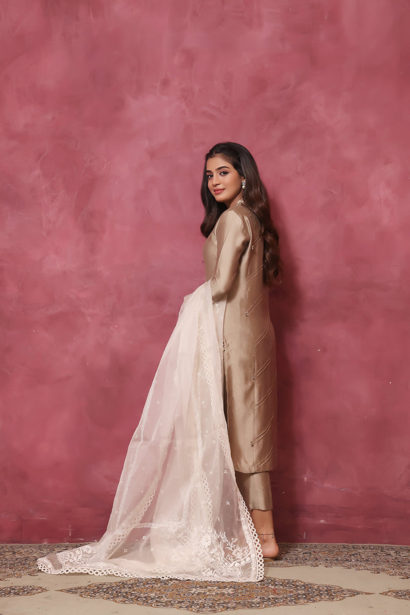 Mona Imran | Melange Formals | DE LUXE- 04 by Mona Imran - Designer Dress - Type: Ladies Clothes - Available at Libayah - 100% Original