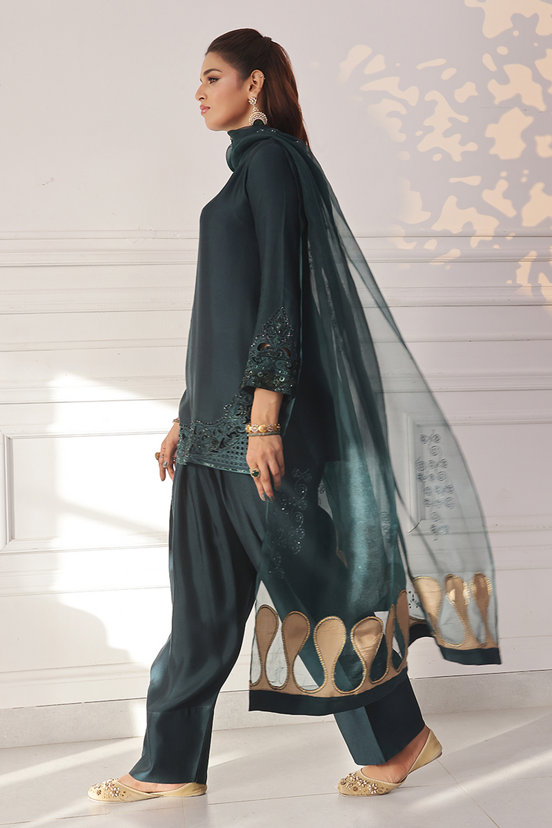 Mona Imran | Ayla Eid Edit | Gulal by MONA IMRAN - Designer Dress  - Type : Ladies Clothes - Available at Libayah - 100% Original 