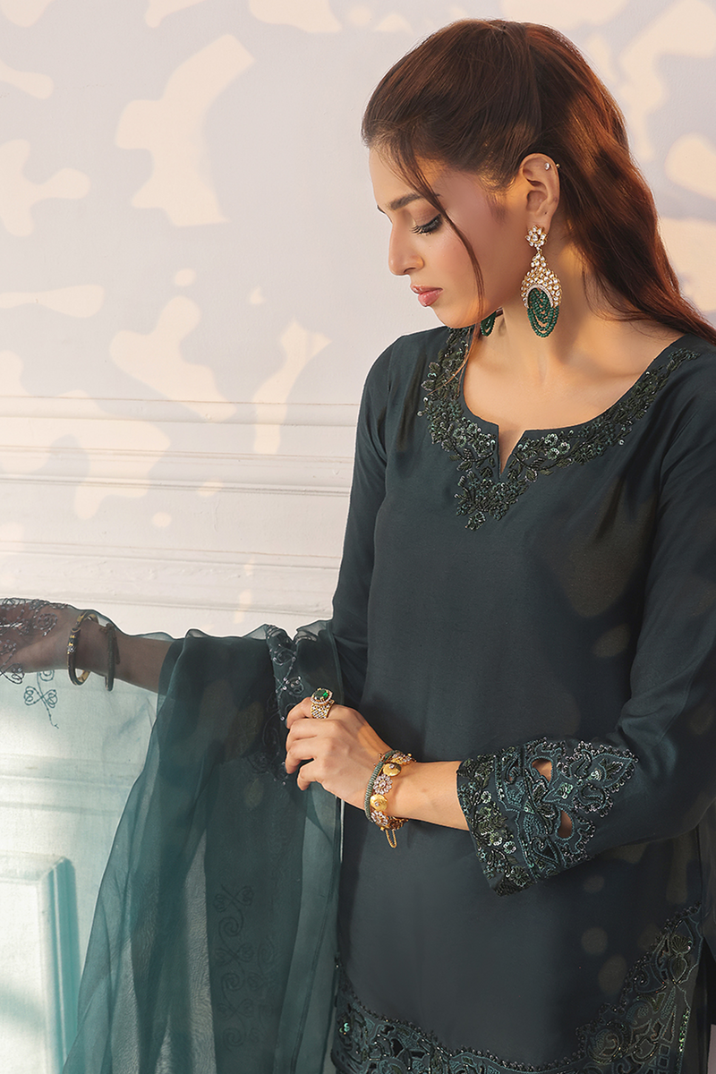 Mona Imran | Ayla Eid Edit | Gulal by MONA IMRAN - Designer Dress  - Type : Ladies Clothes - Available at Libayah - 100% Original 