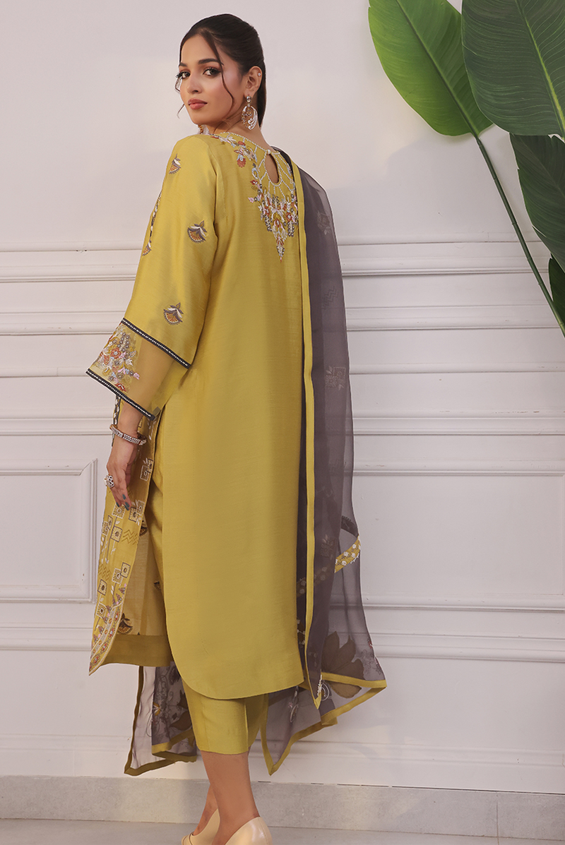 Mona Imran | Ayla Eid Edit | Zareen by MONA IMRAN - Designer Dress  - Type : Ladies Clothes - Available at Libayah - 100% Original 