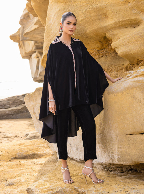 Zainab Chottani | The Kaftan Edit | Black Plum
