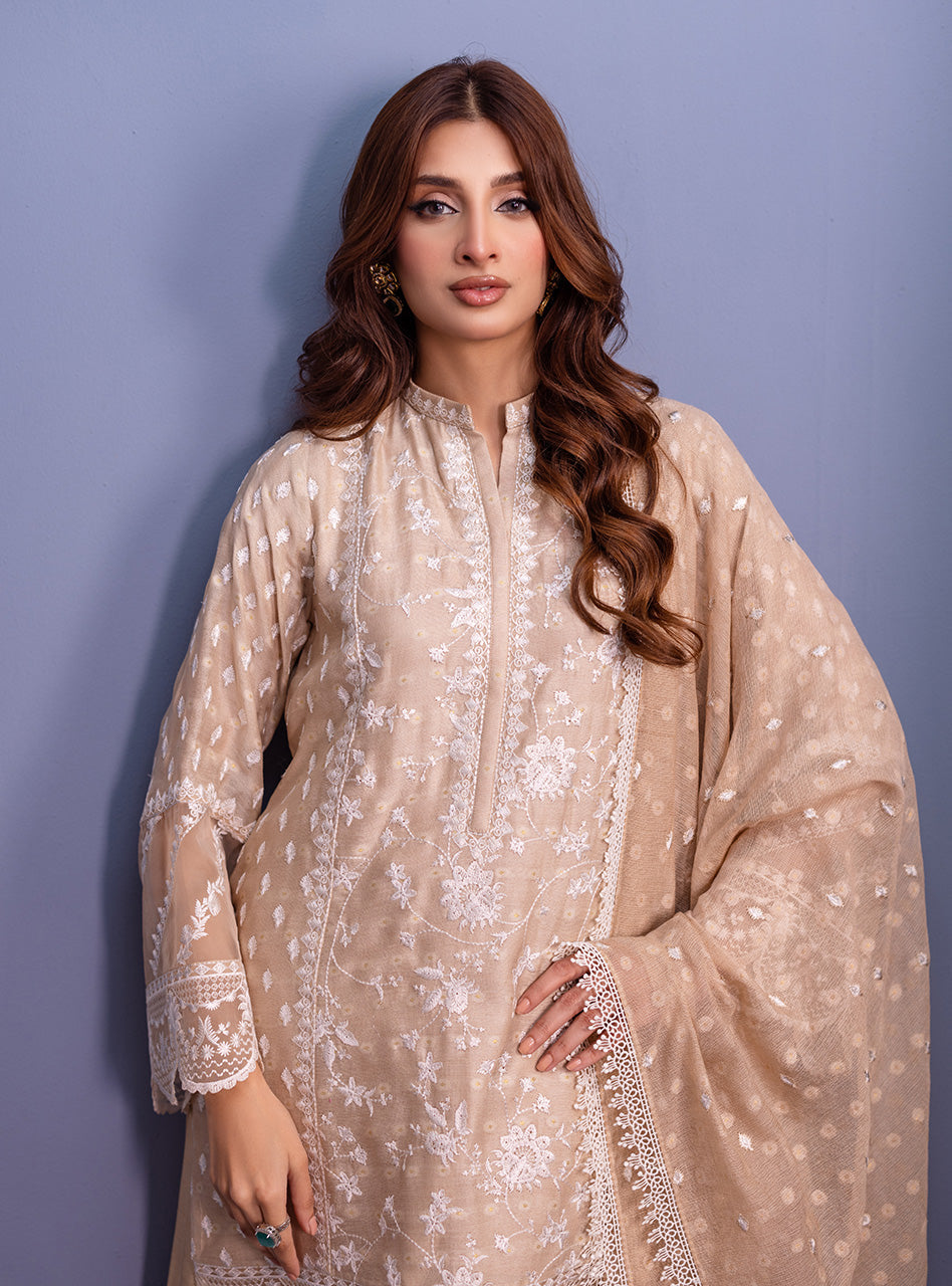 Zainab Chottani | Luxury Pret | RANIYA by Zainab Chottani - Designer Dress - Type: Ladies Clothes - Available at Libayah - 100% Original