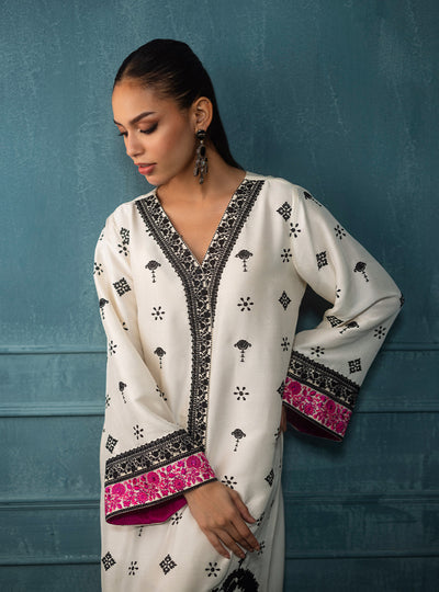 Zainab Chottani | The Kaftan Edit | Azalea