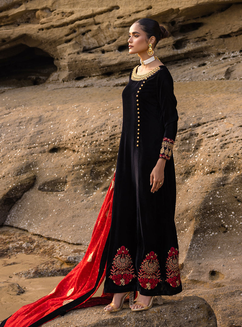 Zainab Chottani | Luxury Pret | LUNARA by Zainab Chottani - Designer Dress - Type: Ladies Clothes - Available at Libayah - 100% Original