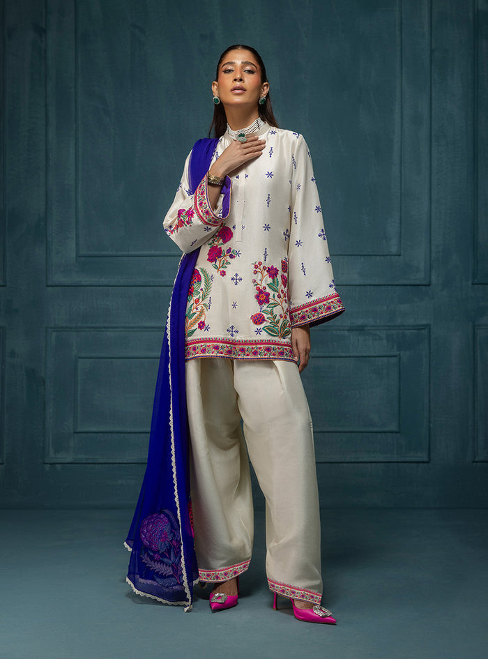 Minal – authentic Pakistani formal dress from the Zainab Chottani Luxe Edit 25 collection for women in the UK