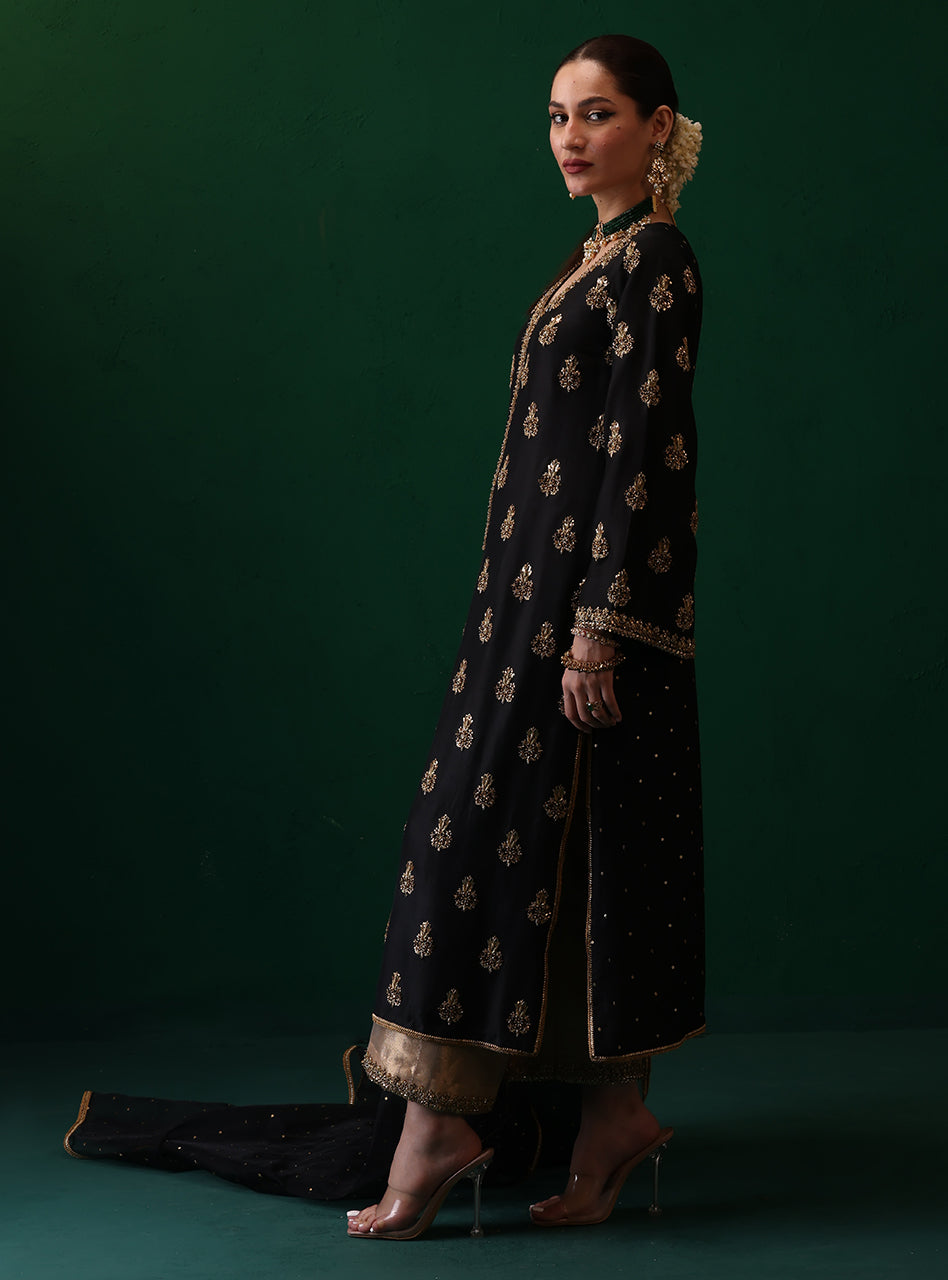 Zainab Chottani | Semi Formals | SHEHNAAZ by Zainab Chottani - Designer Dress - Type: LA - Available at Libayah - 100% Original