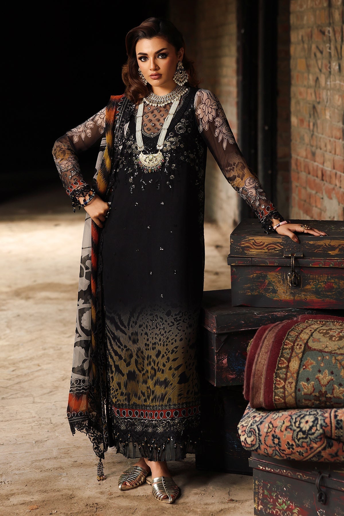 VSL25-36 – authentic Pakistani formal dress from the Charzima Vasal Chiffon collection for women in the UK