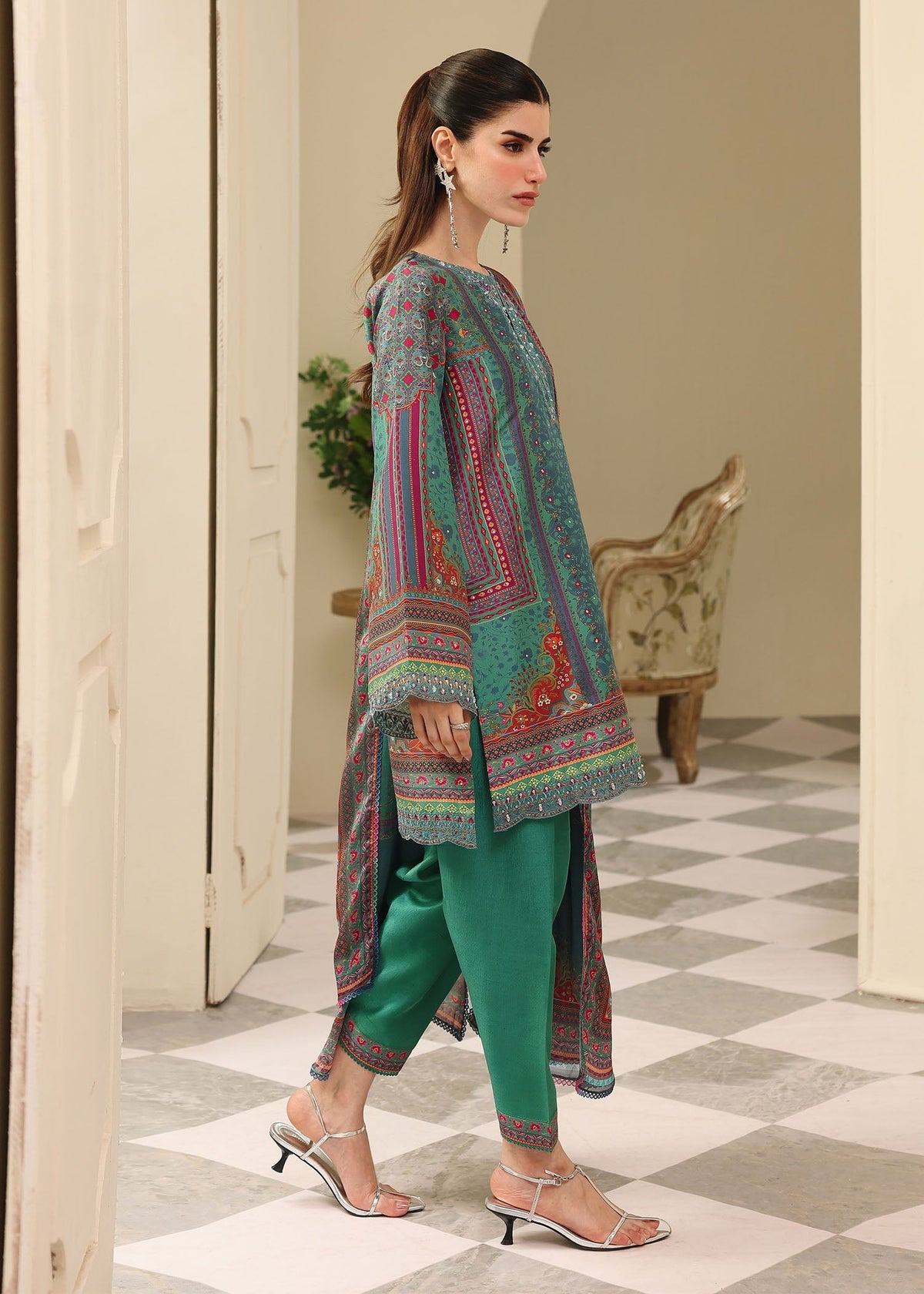 Kanwal Malik | Sorelle Luxe Silk 26 | Jiana by Kanwal Malik - Designer Dress  - Type : Ladies Clothes - Available at Libayah - 100% Original 