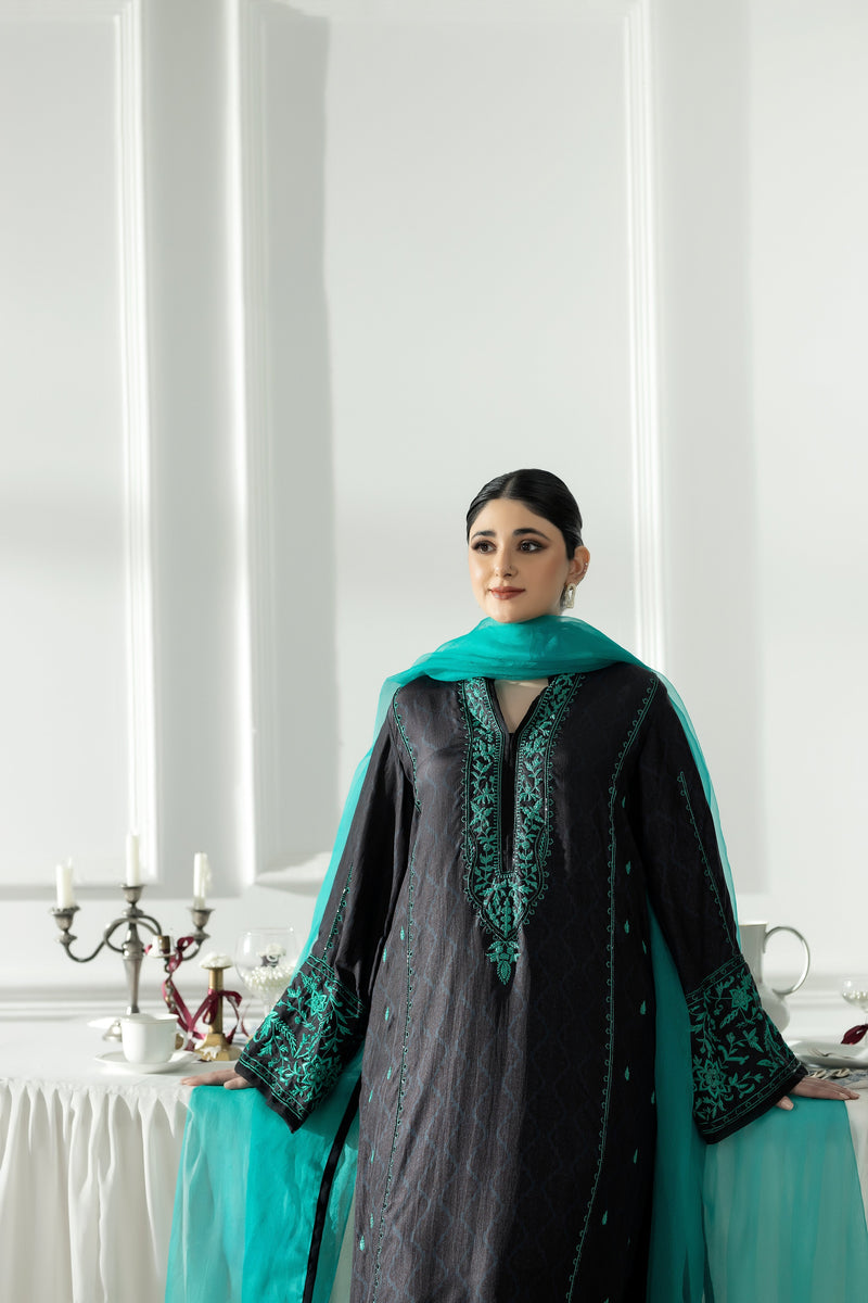 Purple Haze | Suraya Edit | Magnificient - by Libayah - Registered Vendor of : Purple Haze - 100% Original Designer Dress
