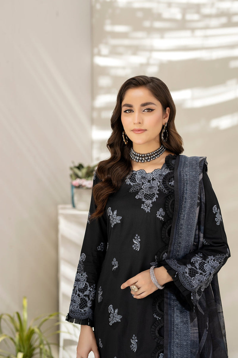 House of Nawab | Zora Luxury Lawn 24 | VALEH by House of Nawab - Designer Dress - Type: Ladies Clothes - Available at Libayah - 100% Original