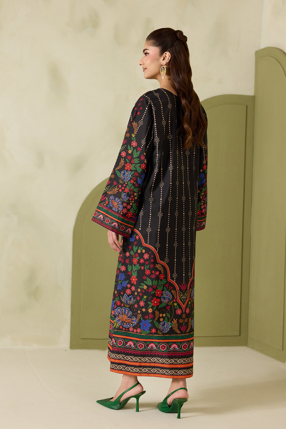 Alizeh | Printed Lawn | AF-PL-6068-UNS by Alizeh - Designer Dress  - Type : Ladies Clothes - Available at Libayah - 100% Original 