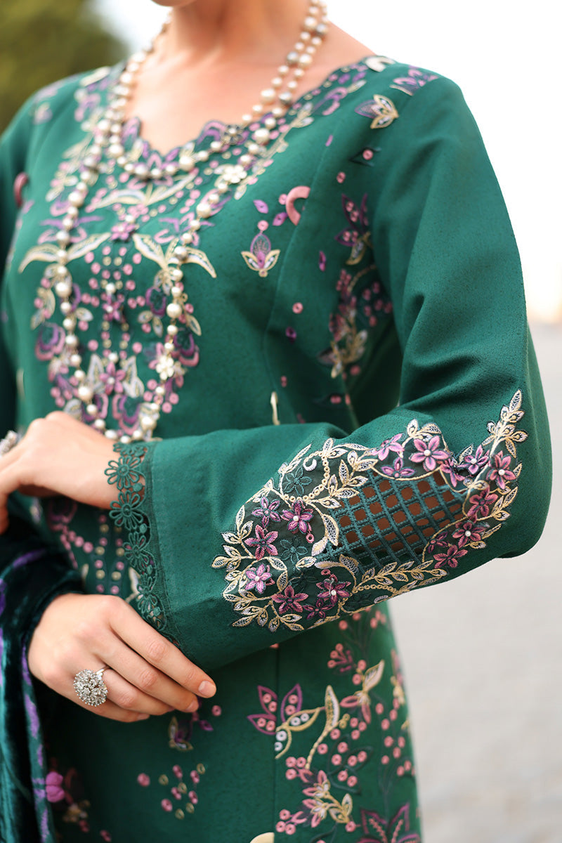 Matcha – authentic Pakistani dress from the Rangrasiya Carnation Luxury Shawl Edit collection for women in the UK.