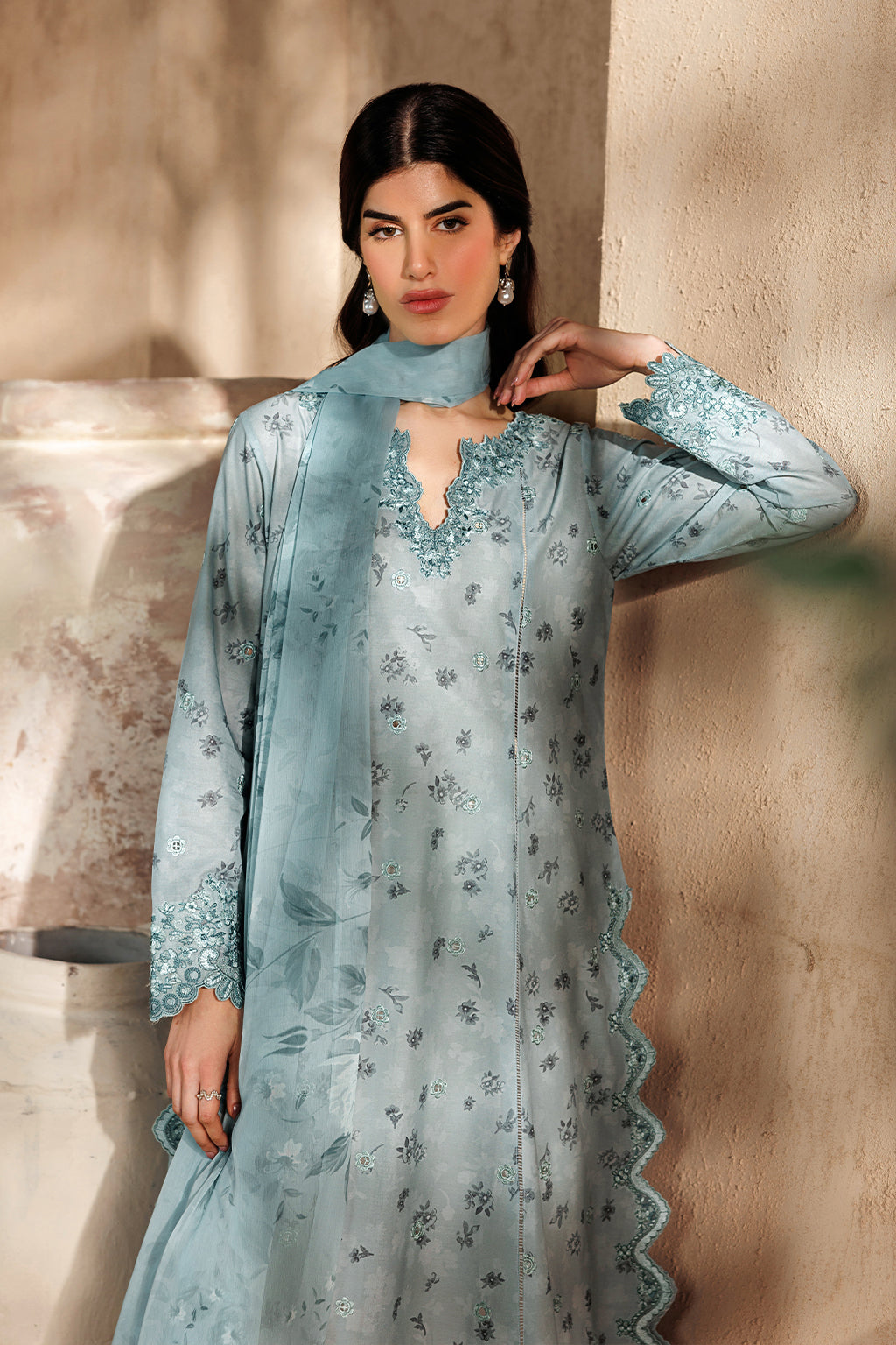 Iznik | Printed Lawn 26 | UE-671 Printed Lawn by Iznik - Designer Dress  - Type : Ladies Clothes - Available at Libayah - 100% Original 