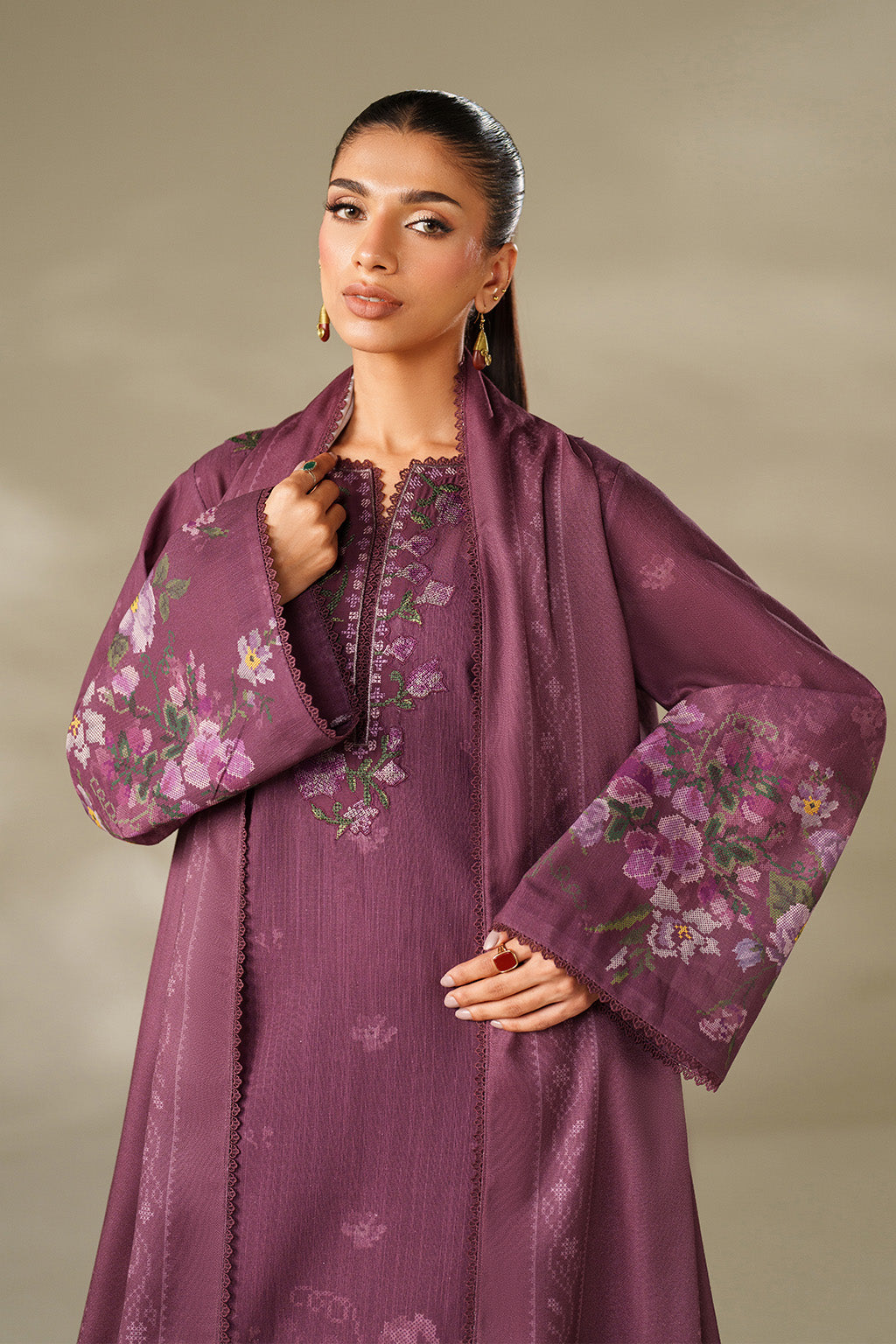 Iznik | Winter Chapter 25 | UE-566 Printed Khaddar by Iznik - Designer Dress - Type : Ladies Clothes - Available at Libayah - 100% Original 