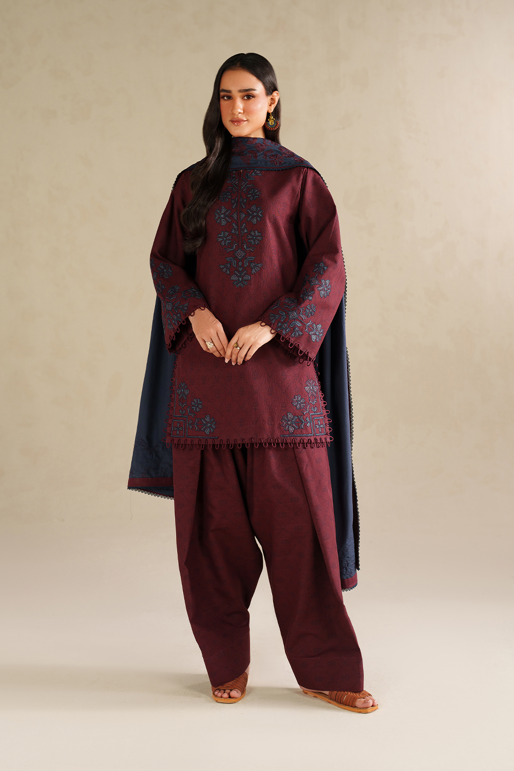 Iznik | Winter Chapter 25 | UE-592 Printed Khaddar by Iznik - Designer Dress - Type : Ladies Clothes - Available at Libayah - 100% Original 