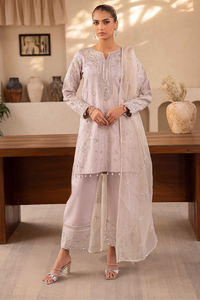 Emaan Adeel | Noore Festive Formals | YALINA by Emaan Adeel - Designer Dress - Type: Ladies Clothes - Available at Libayah - 100% Original
