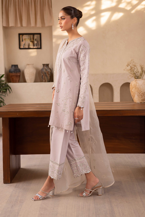 Emaan Adeel | Noore Festive Formals | YALINA by Emaan Adeel - Designer Dress - Type: Ladies Clothes - Available at Libayah - 100% Original