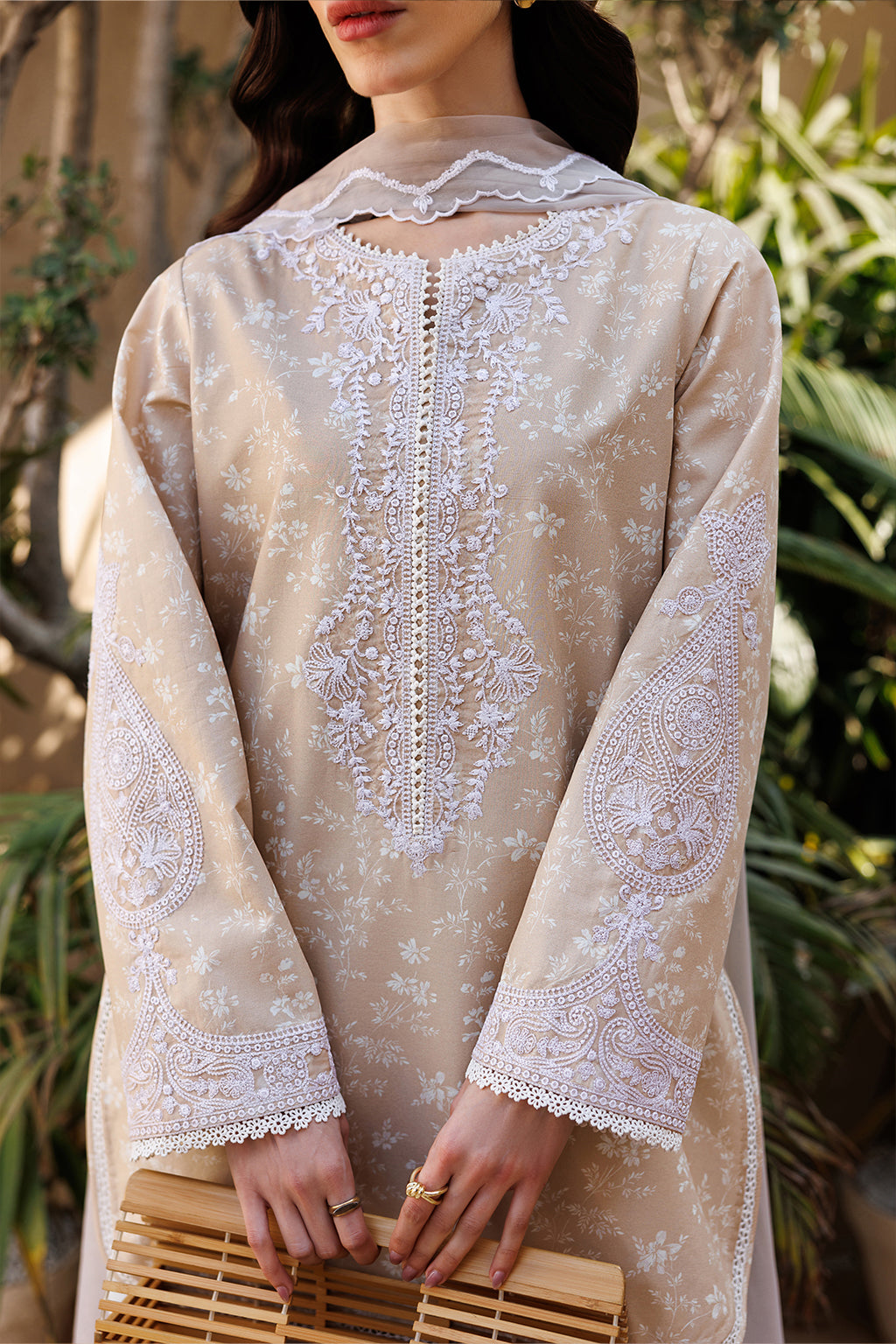 Iznik | Printed Lawn 26 | UE-677 Printed Lawn by Iznik - Designer Dress  - Type : Ladies Clothes - Available at Libayah - 100% Original 