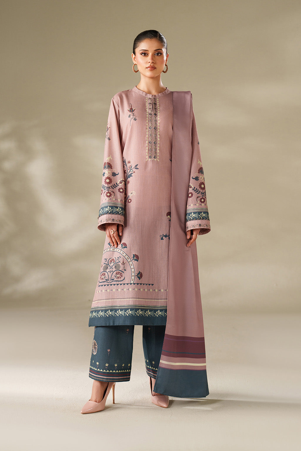 Iznik | Winter Chapter 25 | UE-569 Printed Khaddar by Iznik - Designer Dress - Type : Ladies Clothes - Available at Libayah - 100% Original 