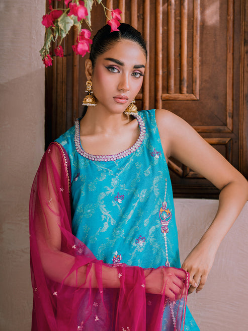 Farah Zubair | Luxury Pret | Zarifa by Farah Zubair - Designer Dress - Type: Ladies Clothes - Available at Libayah - 100% Original