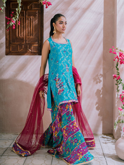 Farah Zubair | Luxury Pret | Zarifa by Farah Zubair - Designer Dress - Type: Ladies Clothes - Available at Libayah - 100% Original