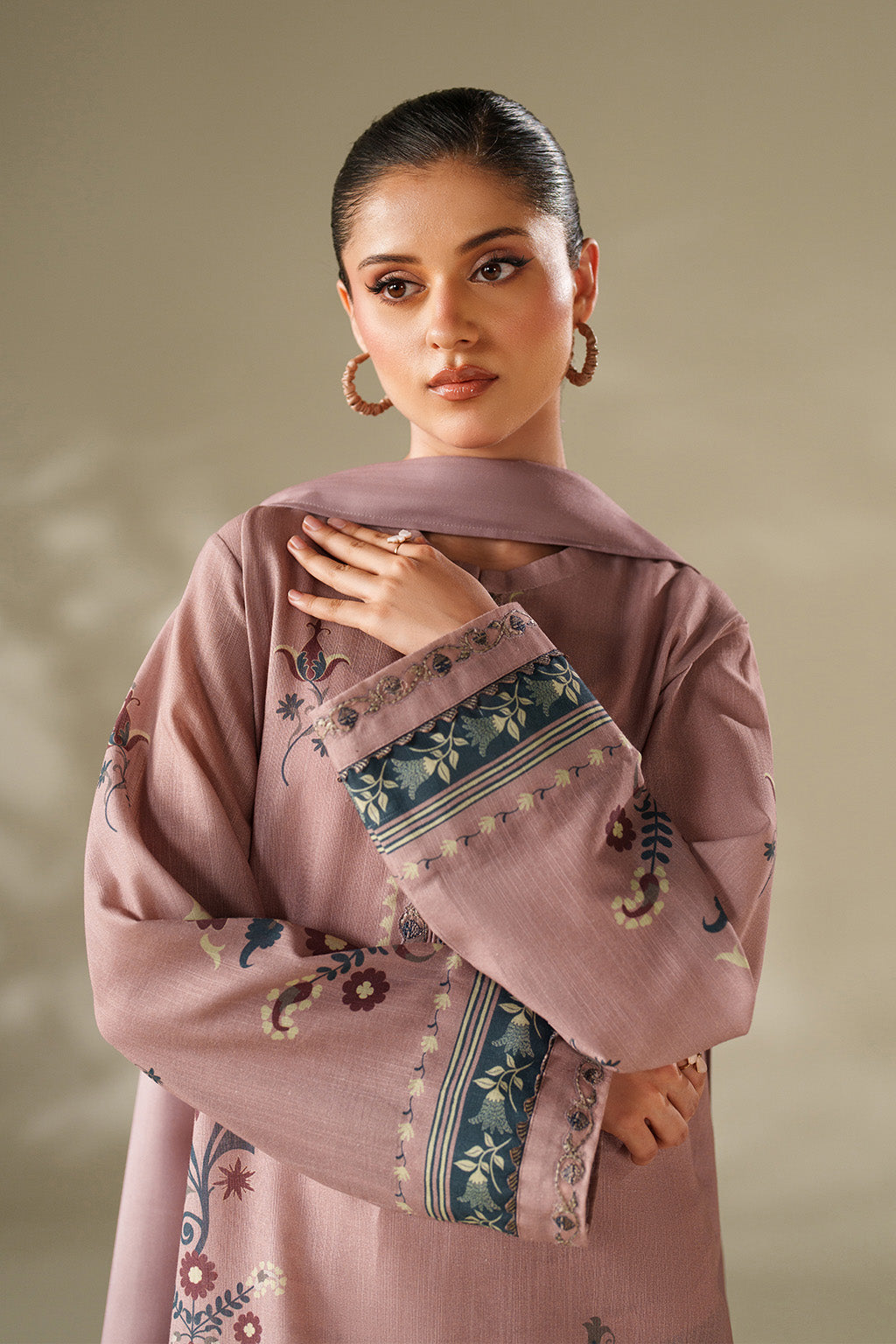 Iznik | Winter Chapter 25 | UE-569 Printed Khaddar by Iznik - Designer Dress - Type : Ladies Clothes - Available at Libayah - 100% Original 