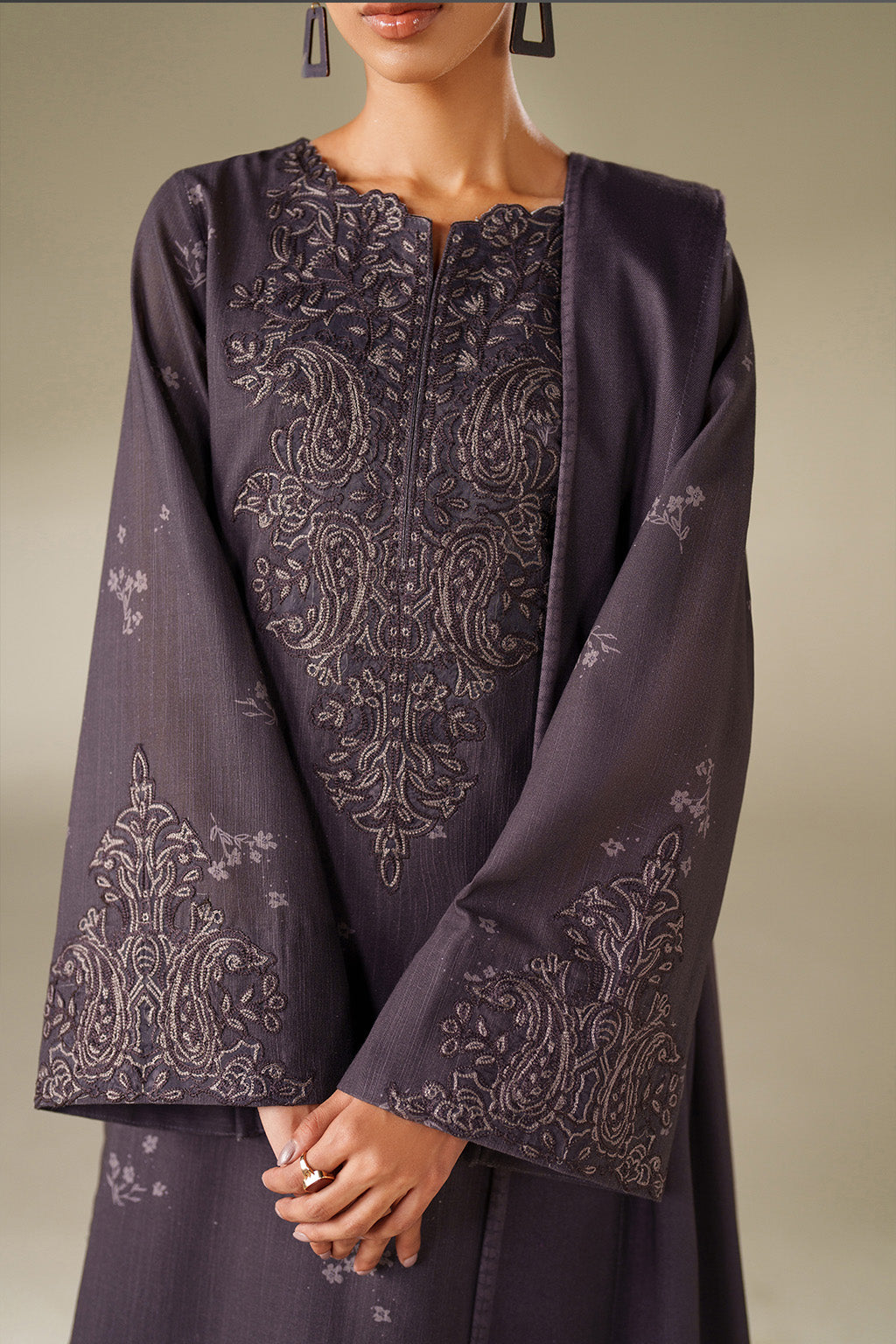 Iznik | Winter Chapter 25 | UE-558 Printed Khaddar by Iznik - Designer Dress - Type : Ladies Clothes - Available at Libayah - 100% Original 