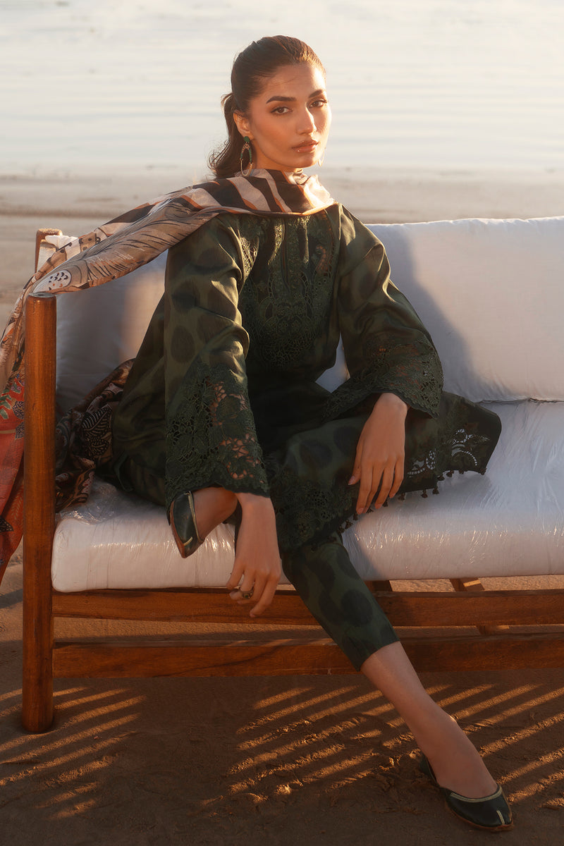 Baroque | Luxury Pret 25 | UF-4064 by Baroque - Designer Dress - Type: Ladies Clothes - Available at Libayah - 100% Original