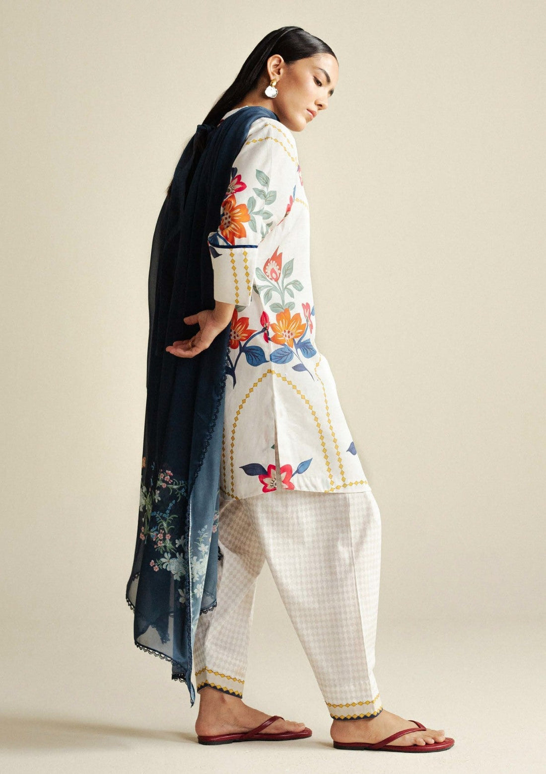 Zara Shahjahan | Coco Prints 25 | Loom-3A by Zara Shahjahan - Designer Dress  - Type : Ladies Clothes - Available at Libayah - 100% Original 