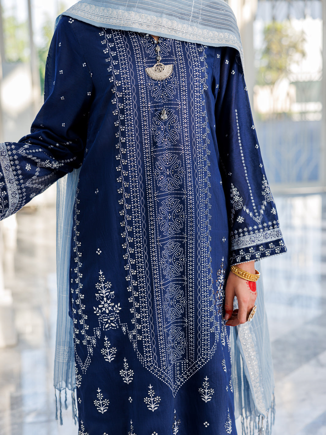 Almirah | Luxury Edit | ALP-3PS-1621 by Almirah - Designer Dress - Type: Luxury - Available at Libayah - 100% Original
