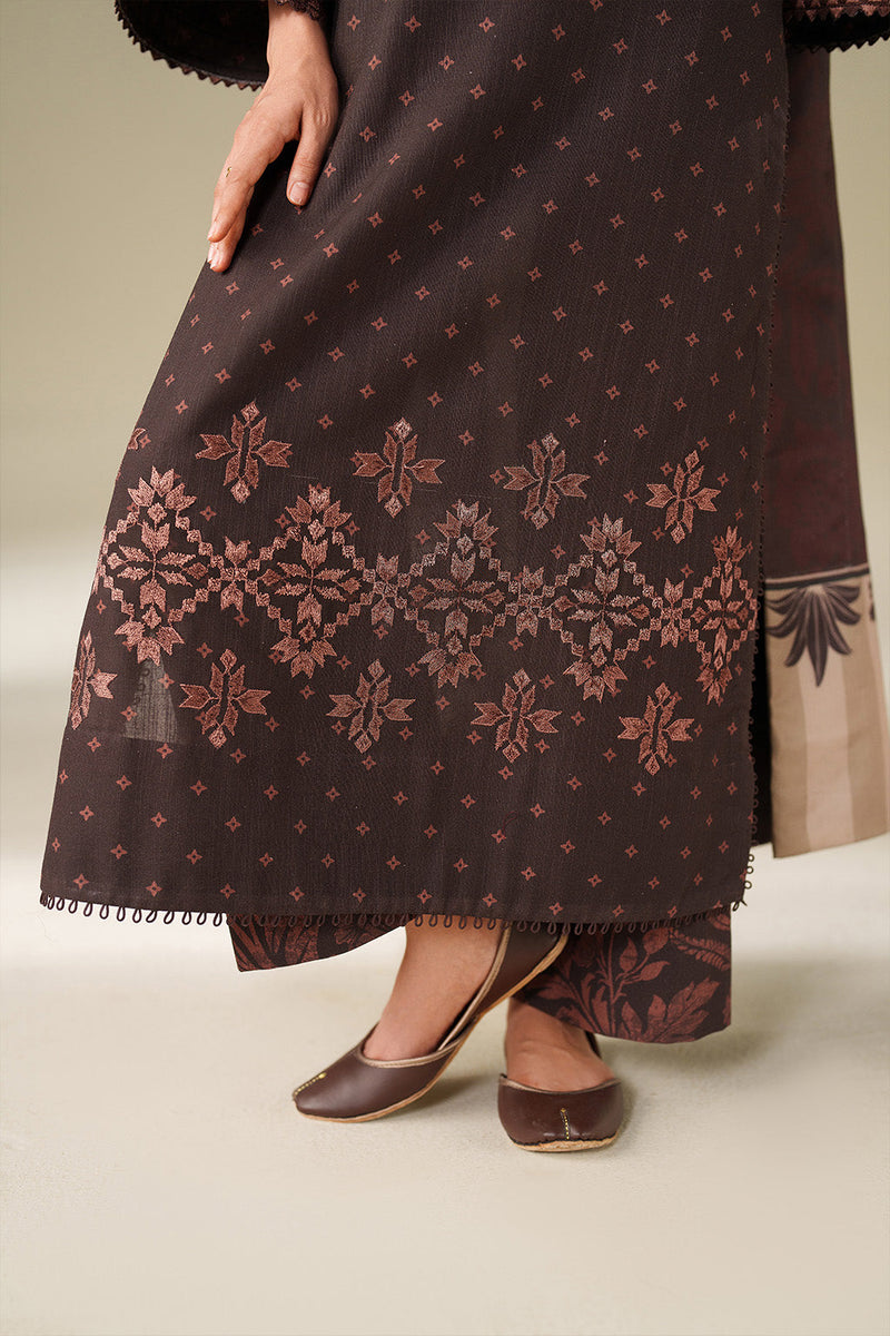 Iznik | Winter Chapter 25 | UE-559 Printed Khaddar by Iznik - Designer Dress - Type : Ladies Clothes - Available at Libayah - 100% Original 