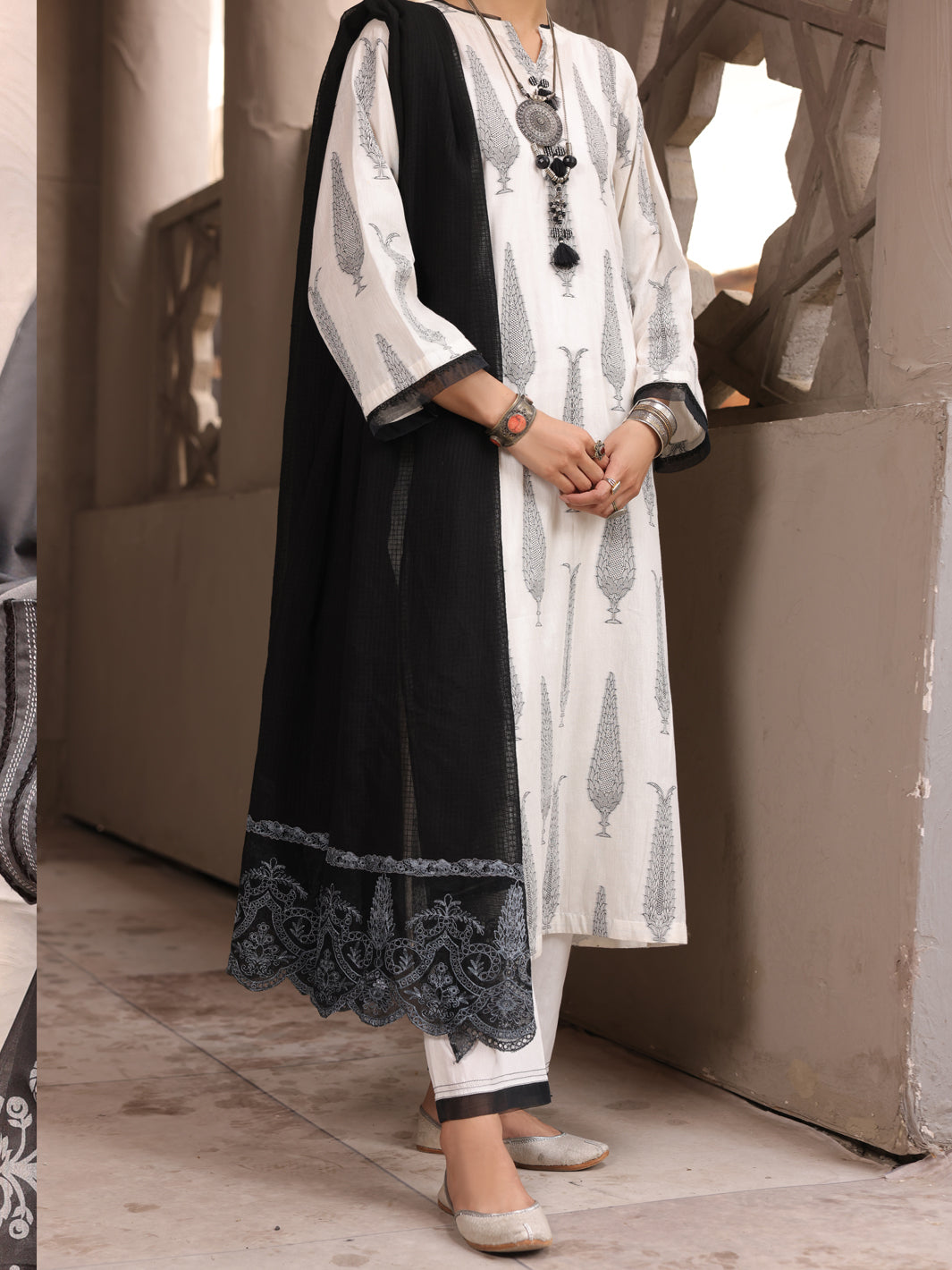 Almirah | Luxury Edit | ALP-3PS-1634 by Almirah - Designer Dress - Type: Luxury - Available at Libayah - 100% Original