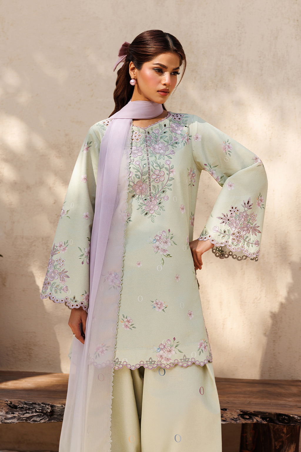 Iznik | Printed Lawn 26 | UE-665 Printed Lawn by Iznik - Designer Dress  - Type : Ladies Clothes - Available at Libayah - 100% Original 