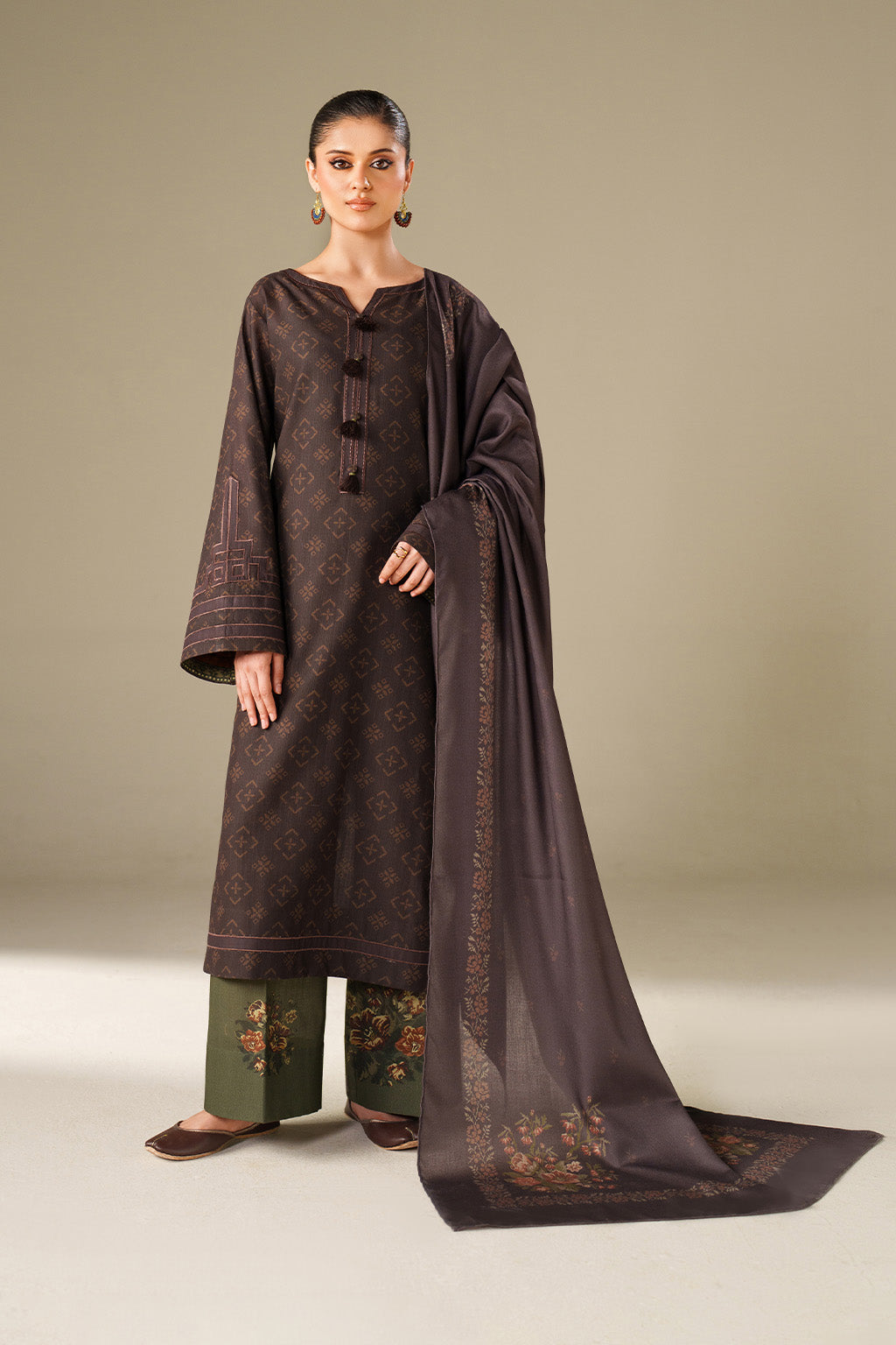 Iznik | Winter Chapter 25 | UE-564 Printed Khaddar by Iznik - Designer Dress - Type : Ladies Clothes - Available at Libayah - 100% Original 