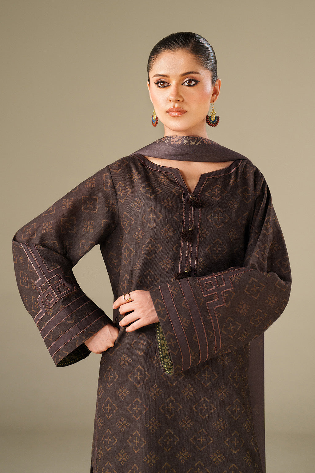 Iznik | Winter Chapter 25 | UE-564 Printed Khaddar by Iznik - Designer Dress - Type : Ladies Clothes - Available at Libayah - 100% Original 