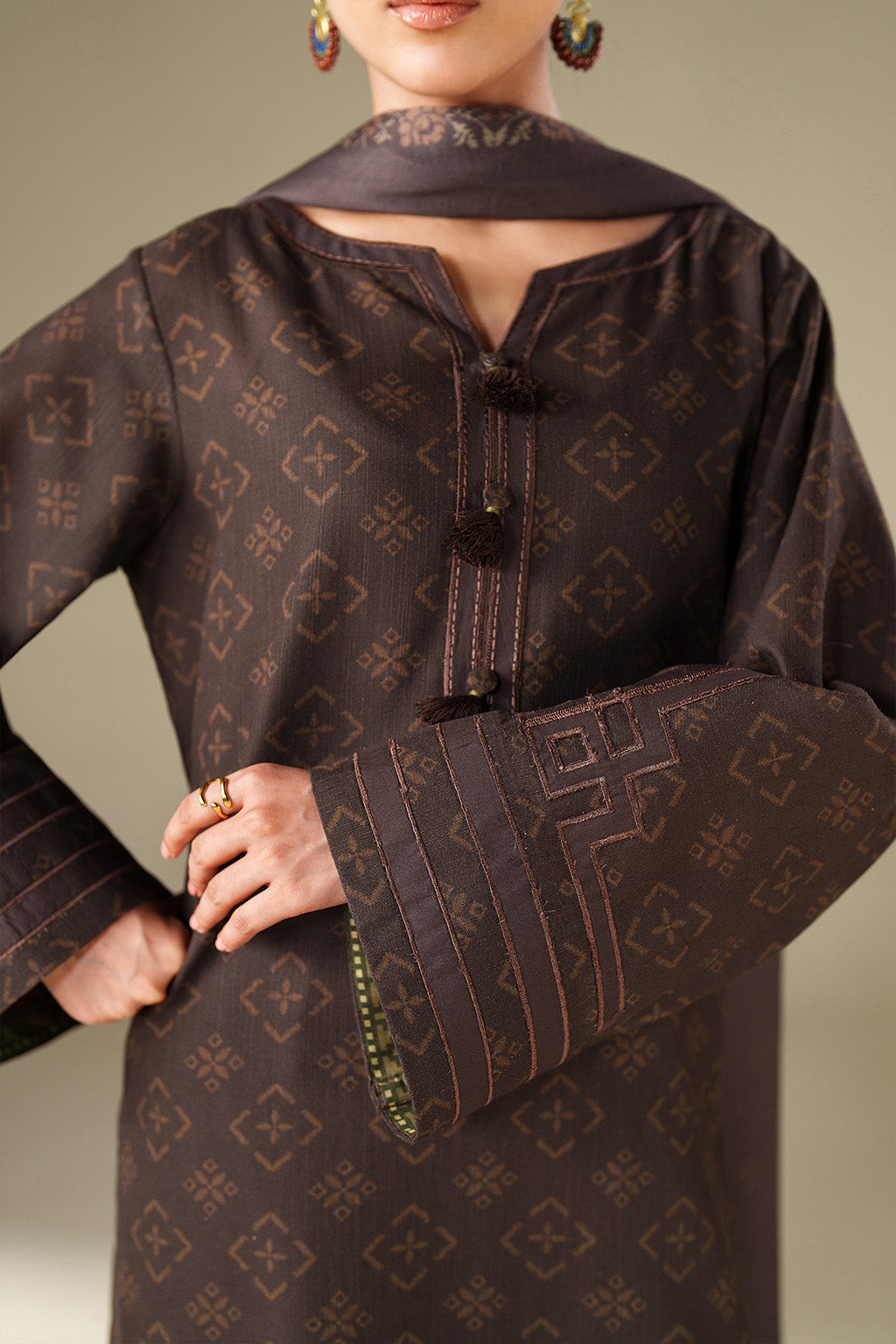 Iznik | Winter Chapter 25 | UE-564 Printed Khaddar by Iznik - Designer Dress - Type : Ladies Clothes - Available at Libayah - 100% Original 