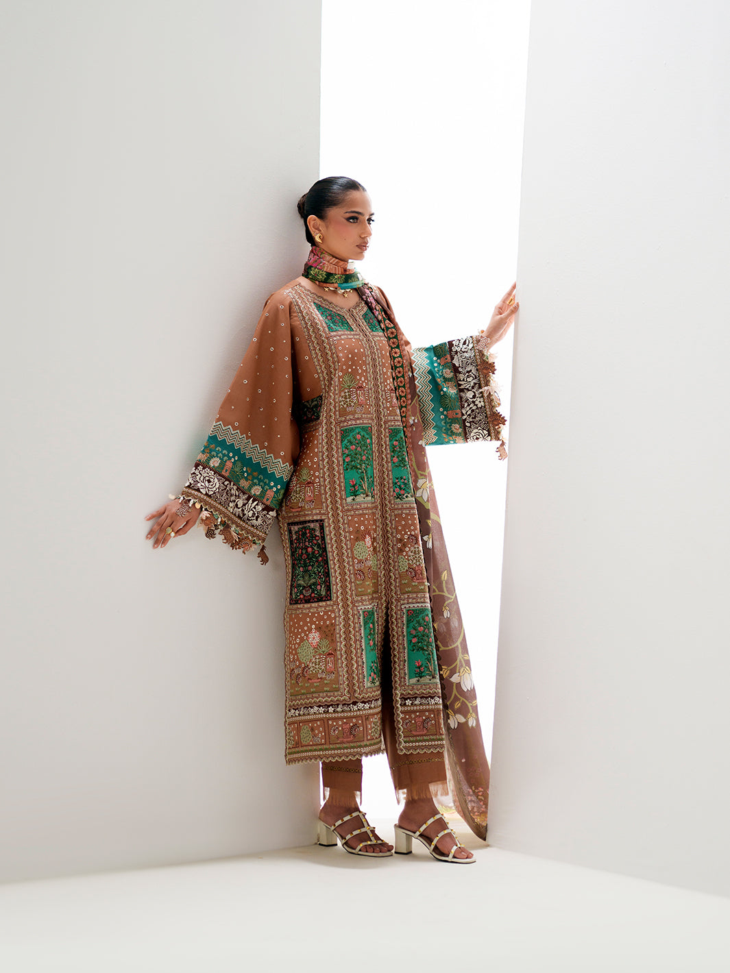 Bin Ilyas | Amour Luxury Lawn 26 | 186-B by Bin Ilyas - Designer Dress  - Type : Ladies Clothes - Available at Libayah - 100% Original 