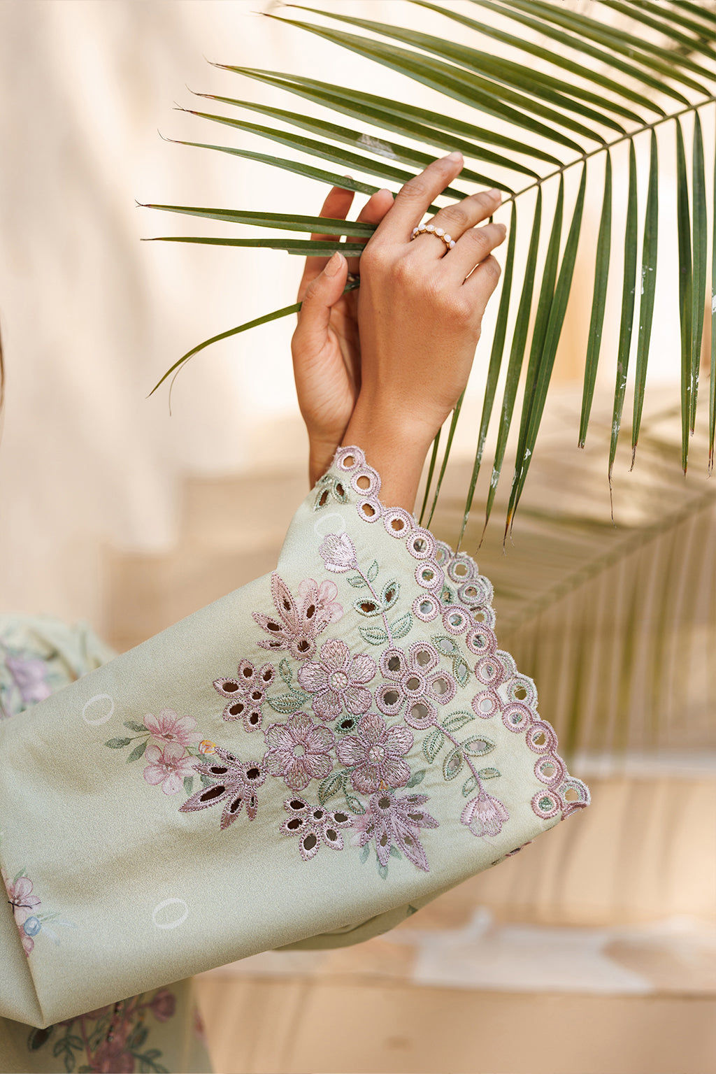 Iznik | Printed Lawn 26 | UE-665 Printed Lawn by Iznik - Designer Dress  - Type : Ladies Clothes - Available at Libayah - 100% Original 