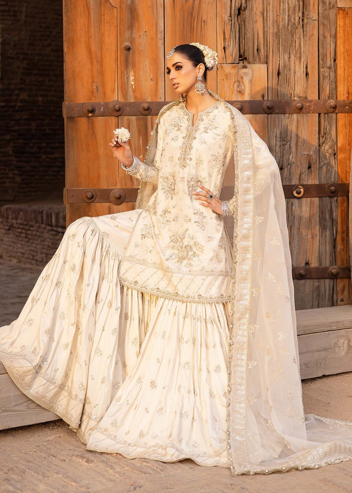 Akbar Aslam | Dastaan Luxury Formals | Roshaneh by Akbar Aslam - Designer Dress - Type: Ladies Clothes - Available at Libayah - 100% Original