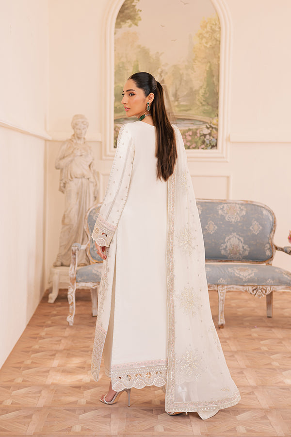 Emaan Adeel | Suave Luxury Formals | EZELLE by Emaan Adeel - Designer Dress  - Type : Ladies Clothes - Available at Libayah - 100% Original 