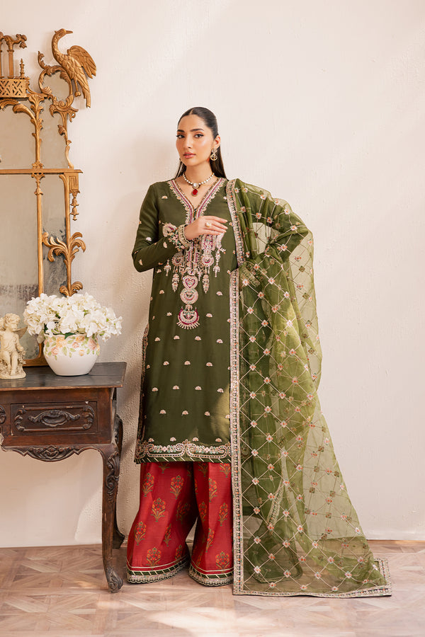 Emaan Adeel | Suave Luxury Formals | ORAYA by Emaan Adeel - Designer Dress  - Type : Ladies Clothes - Available at Libayah - 100% Original 