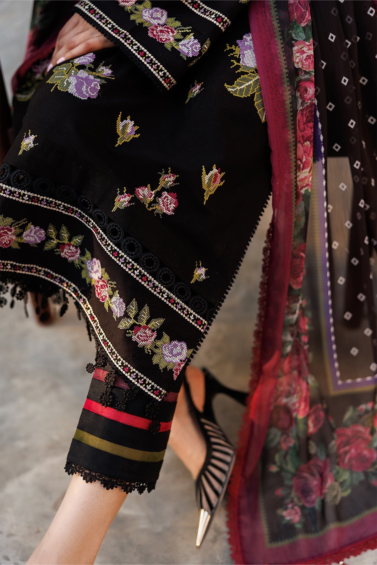 Alizeh | Eid Festive Lawn | AF-EL-7051-Vogue - Designer Dress - Type : Ladies Clothes - Available at Libayah - 100% Original