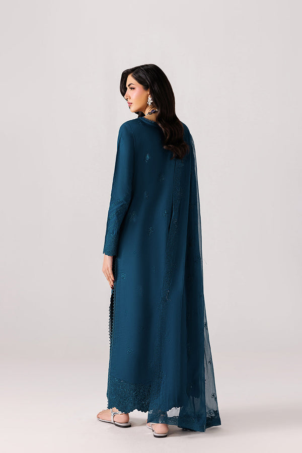 Emaan Adeel | Beyond Basics Eid Pret 26 | SERENE by Emaan Adeel - Designer Dress  - Type : Ladies Clothes - Available at Libayah - 100% Original 