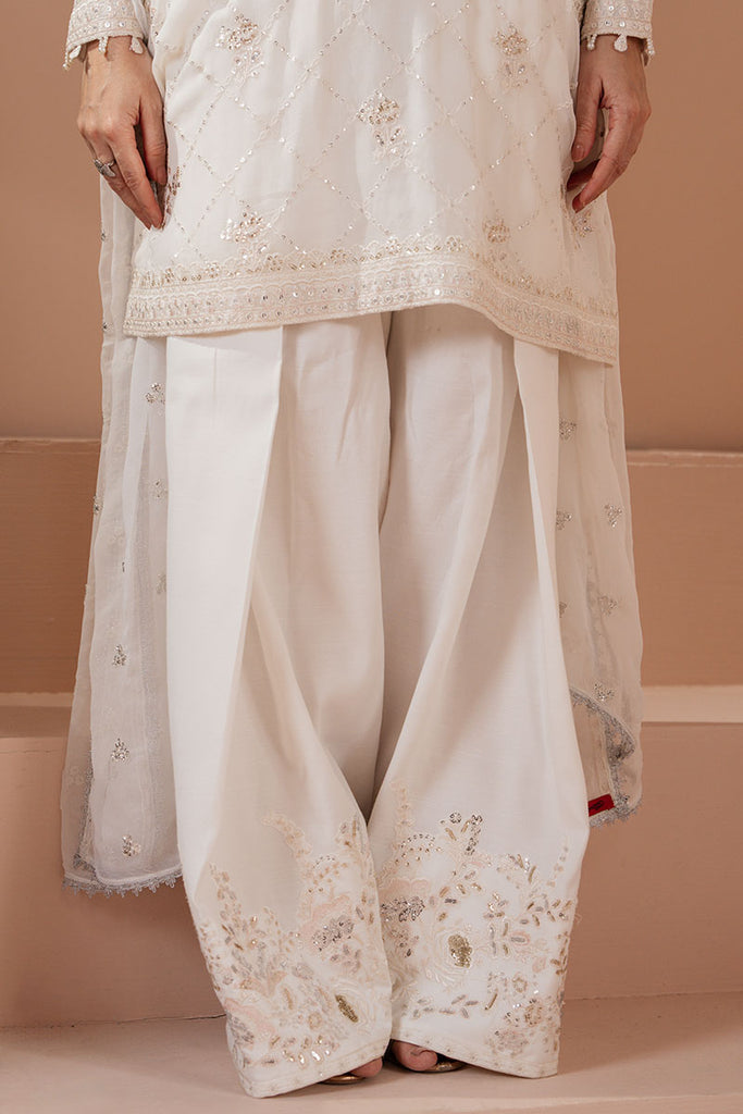 Cross Stitch | Luxe Atelier 25 | ANTIQUE WHITE by Cross Stitch - Designer Dress - Type: Ladies Clothes - Available at Libayah - 100% Original