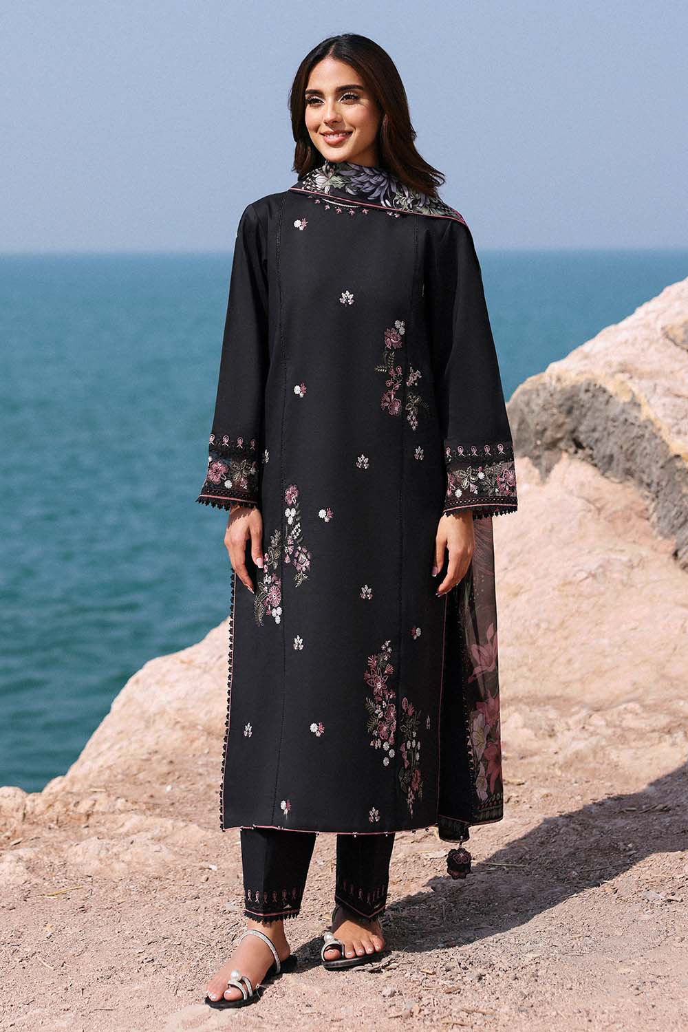 Seran | Afsanah Lawn 25 | ZOYA by Seran - Designer Dress - Type: Ladies Clothes - Available at Libayah - 100% Original