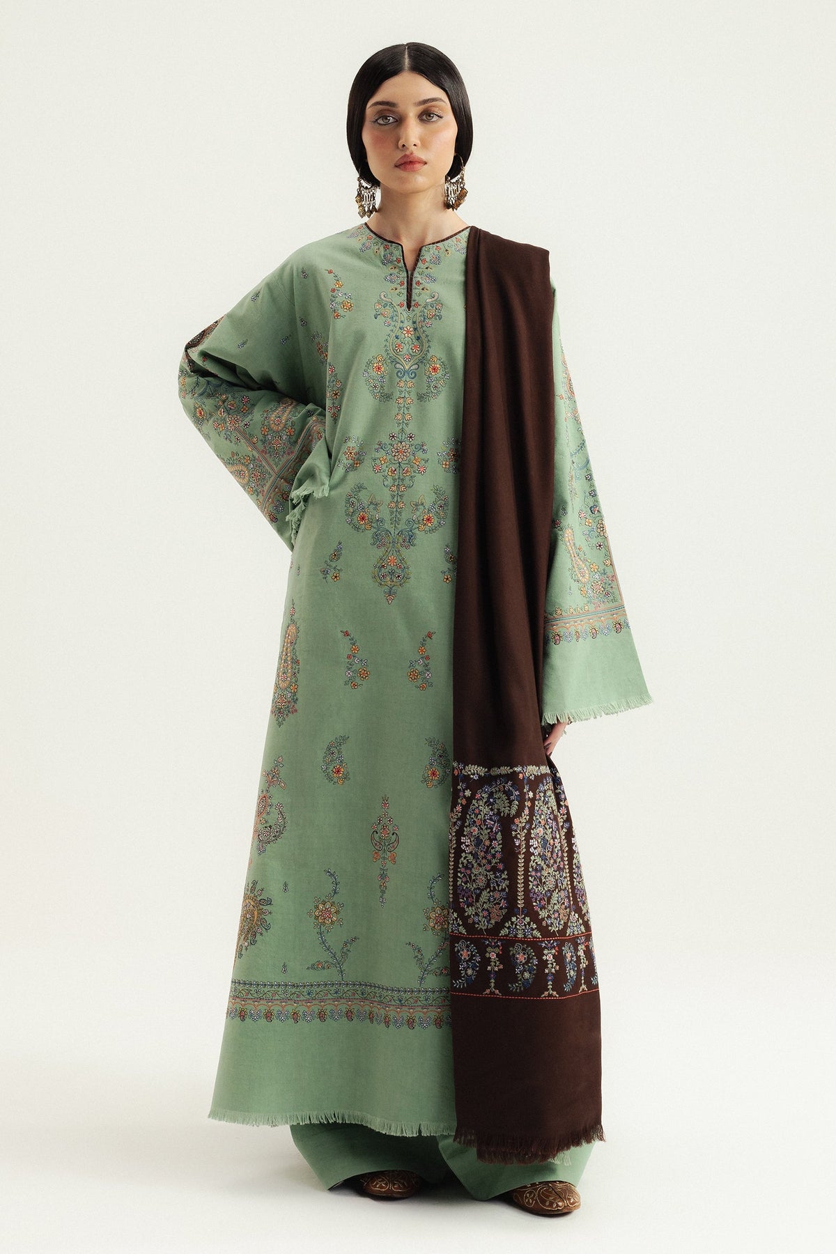 Keran – authentic Pakistani dress from the Zara Shahjahan Winter 25 collection for women in the UK.