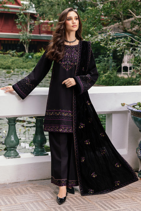 Naqshi | Nuri Khaddar Velvet Marina | Nisma by Naqshi - Designer Dress  - Type : Ladies Clothes - Available at Libayah - 100% Original 